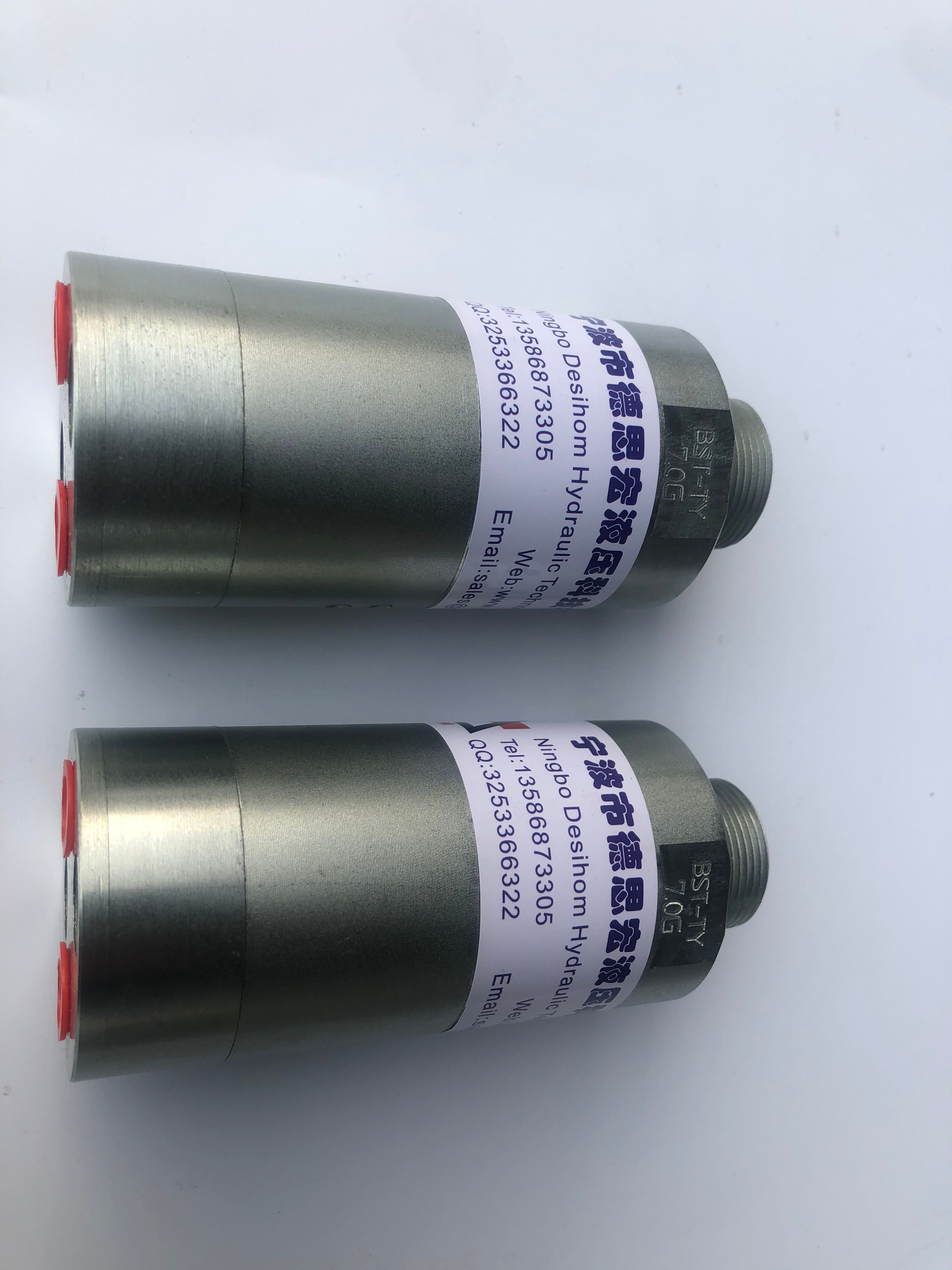 1577665539116276.jpg 專業(yè)液壓增壓器廠家