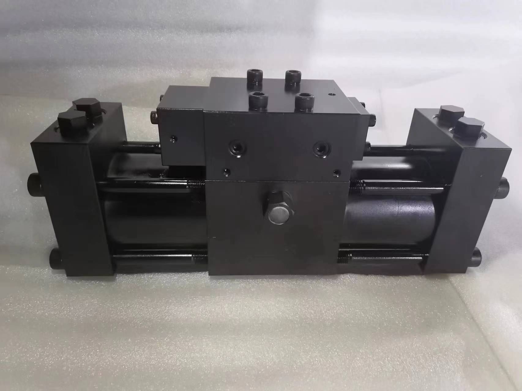 專(zhuān)業(yè)液壓增壓器廠家